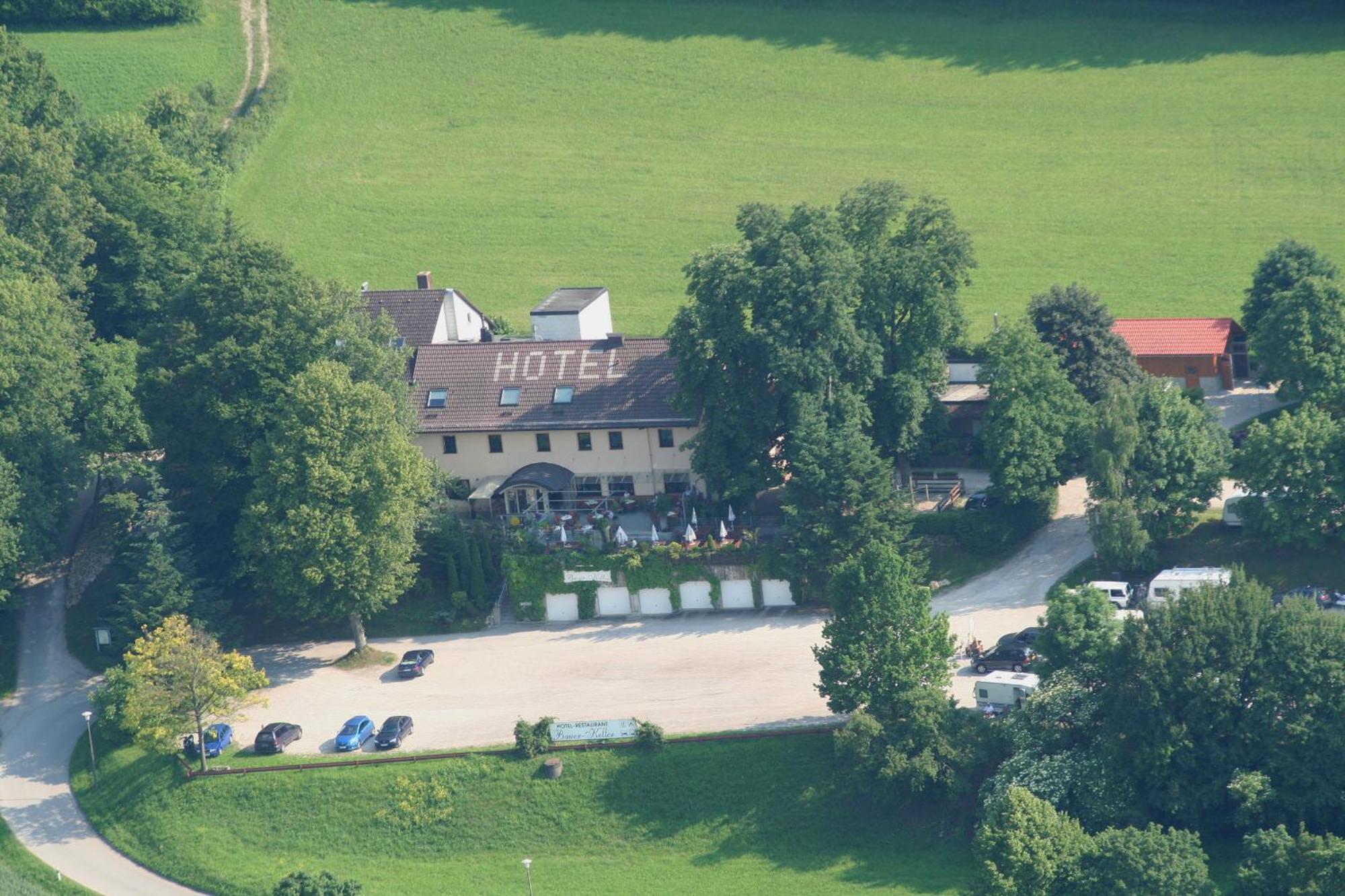 Hotel-Restaurant Bauer-Keller Greding Exteriör bild