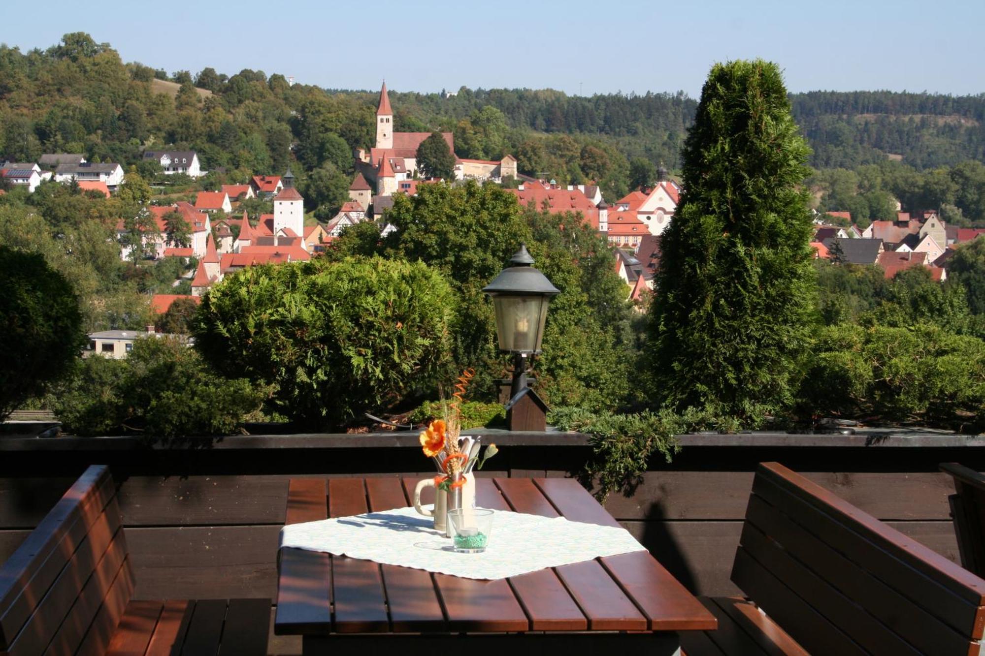 Hotel-Restaurant Bauer-Keller Greding Exteriör bild