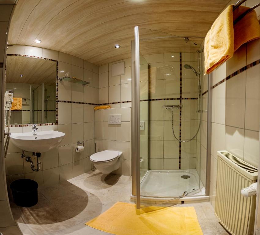 Hotel-Restaurant Bauer-Keller Greding Rum bild