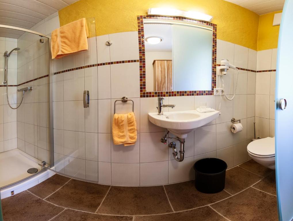 Hotel-Restaurant Bauer-Keller Greding Rum bild