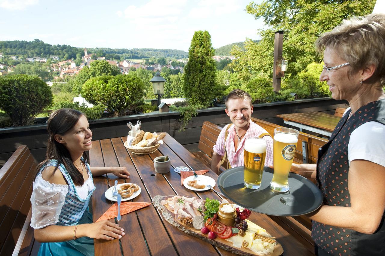 Hotel-Restaurant Bauer-Keller Greding Exteriör bild